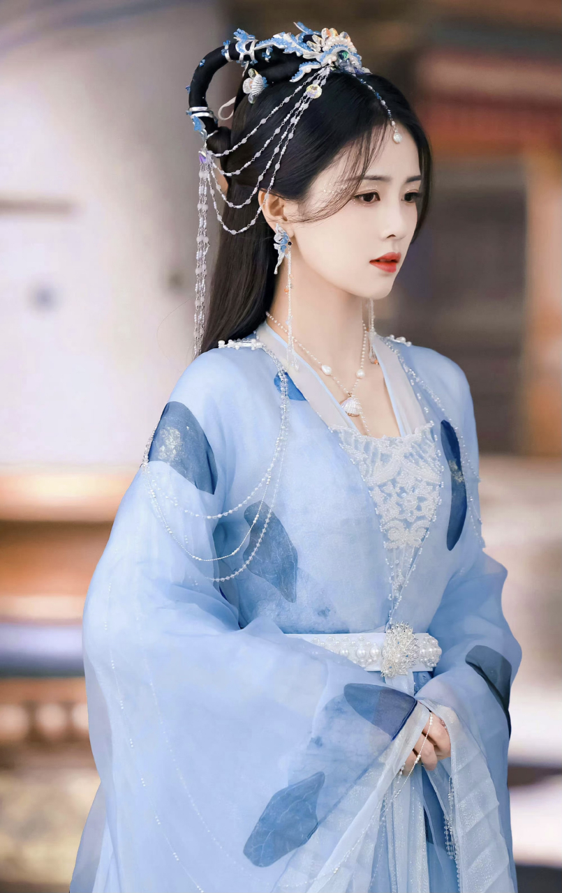 白鹿古装好美,古代的大家闺秀大概就是这样了