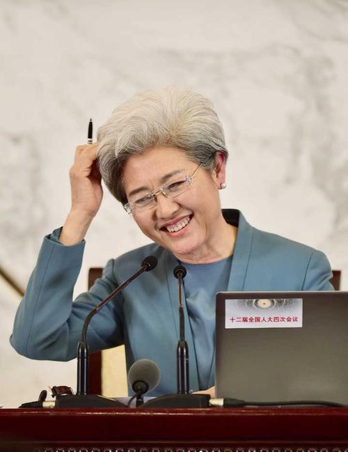盘点中国最牛的3位外交铁娘子,一个比一个霸气,最后一个出乎意料