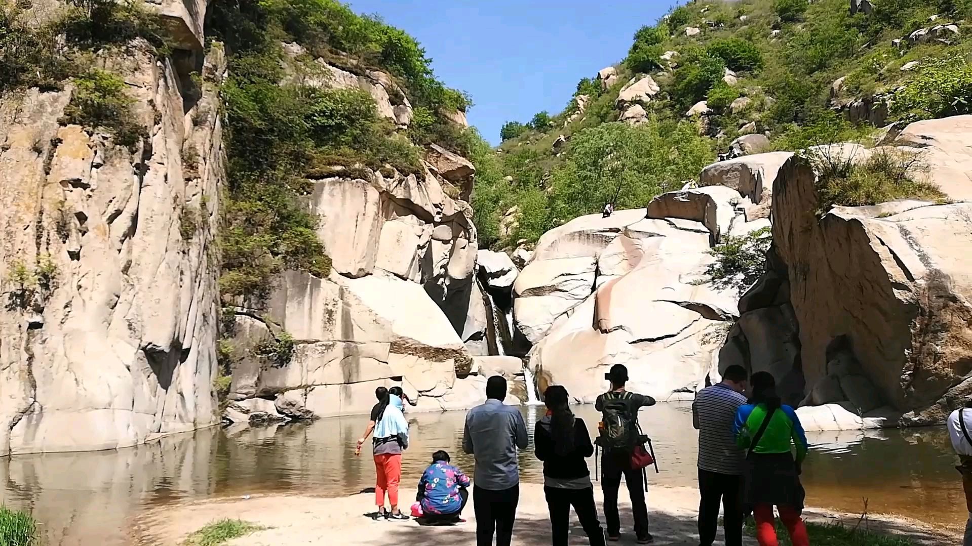 [图]易县游山玩水第二集,免费风景区,山水相伴,瀑布与山型相衬