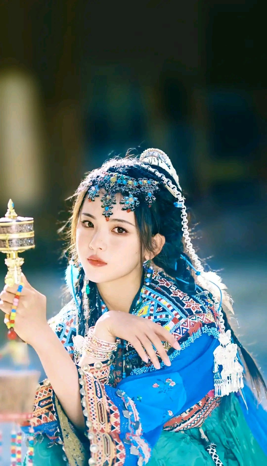 《每日一星》杨超越民族风写真灵动俏皮可爱