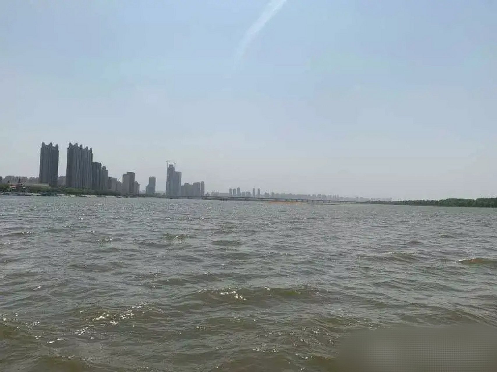 原来松花江有这么宽,7.5公里,北方小长江的既视感.