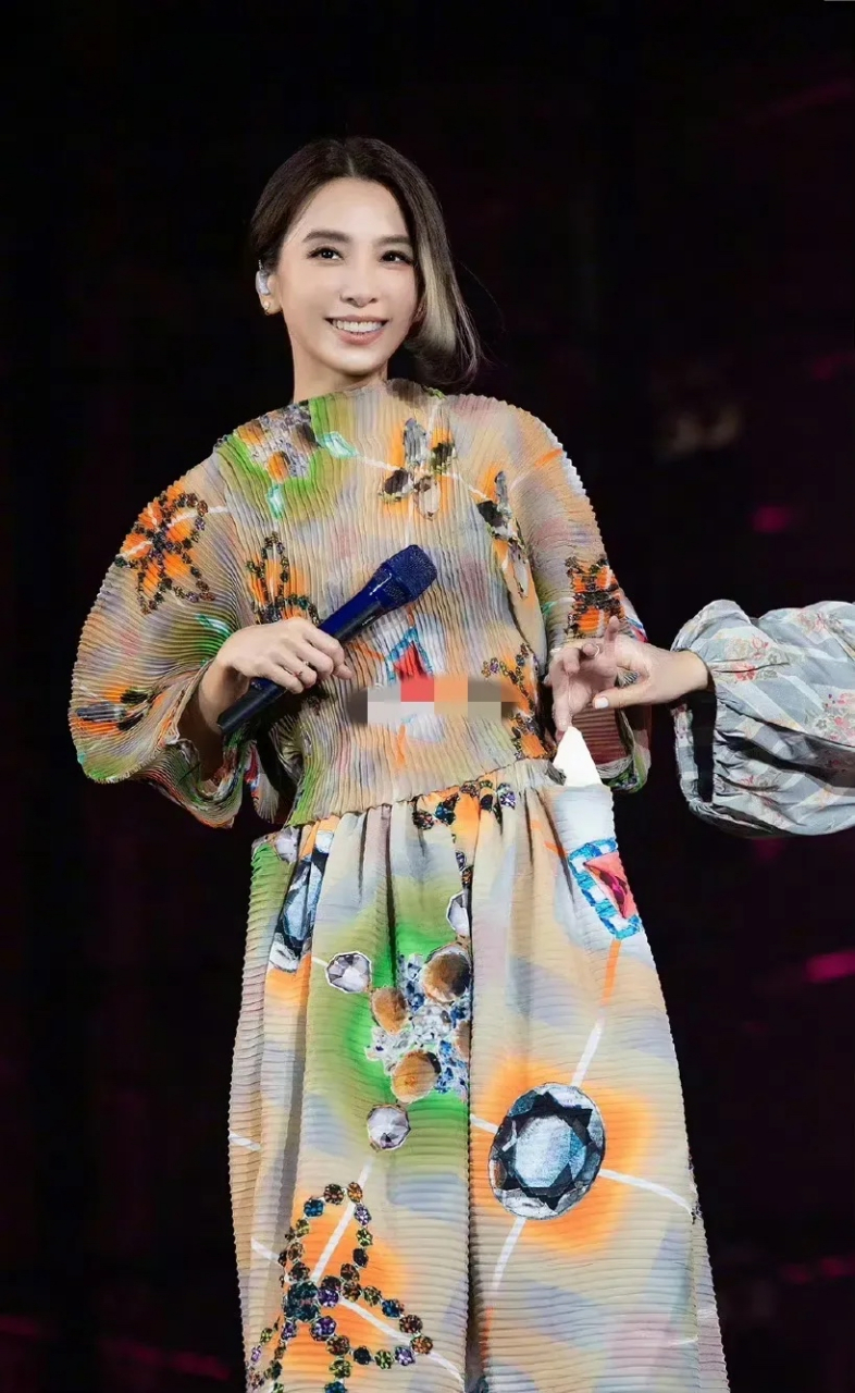 hebe田馥甄是不是整容了?  差点没有认出来,整个面相都变了!