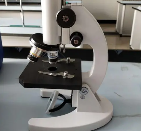 显微镜和望远镜的成像原理