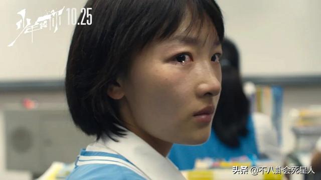 做梦梦见四条白蛇追我