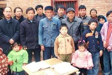 河南一老人自称是朱元璋后人,且长相酷似,家中藏有祖传圣旨