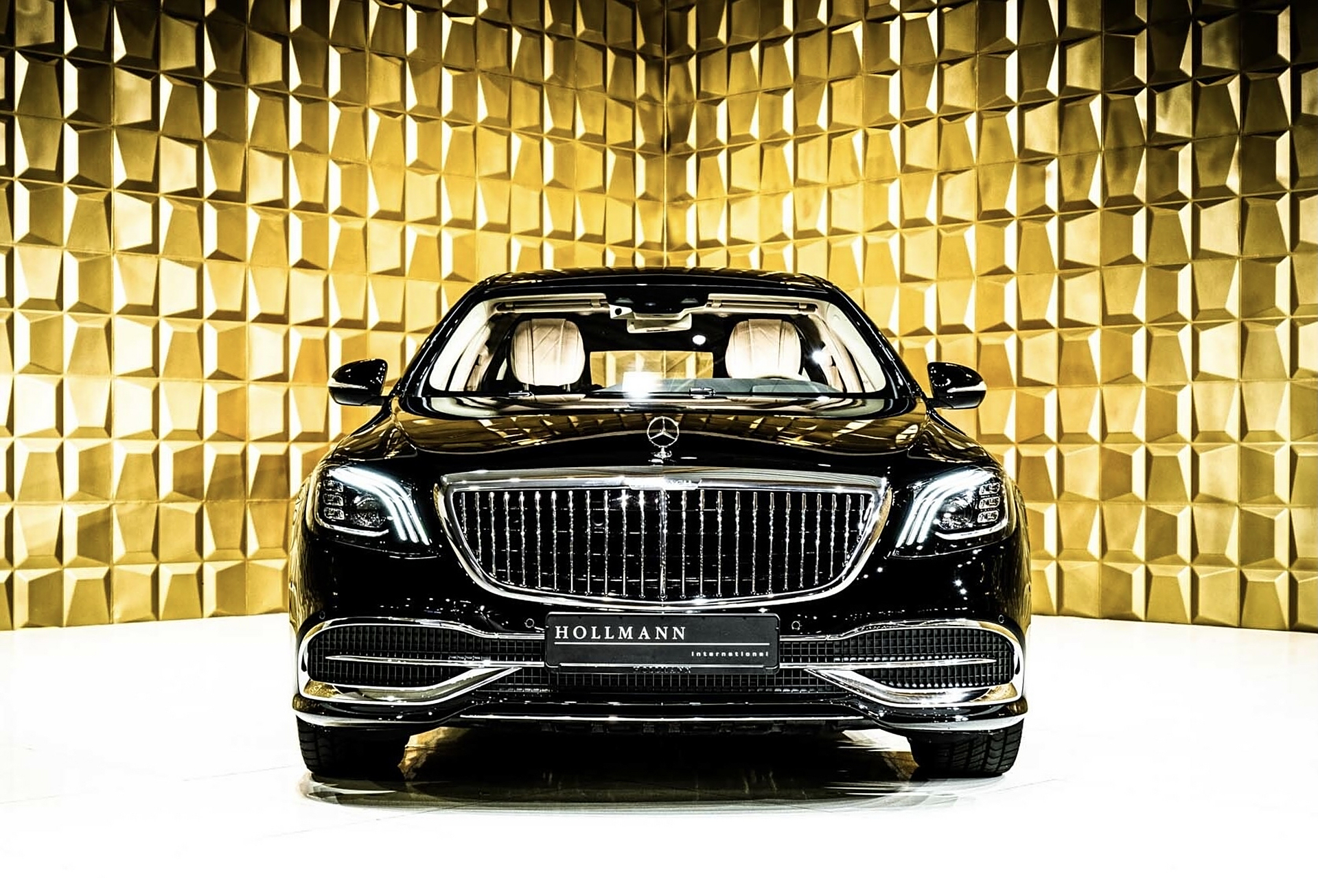 防弹奔驰迈巴赫普尔曼s650加长版图片欣赏