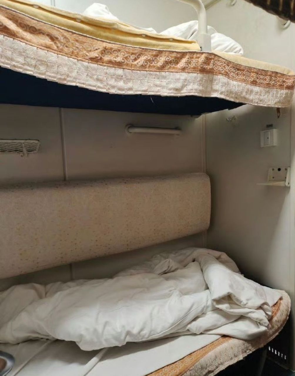 坐火车软卧有一个大胆的想法