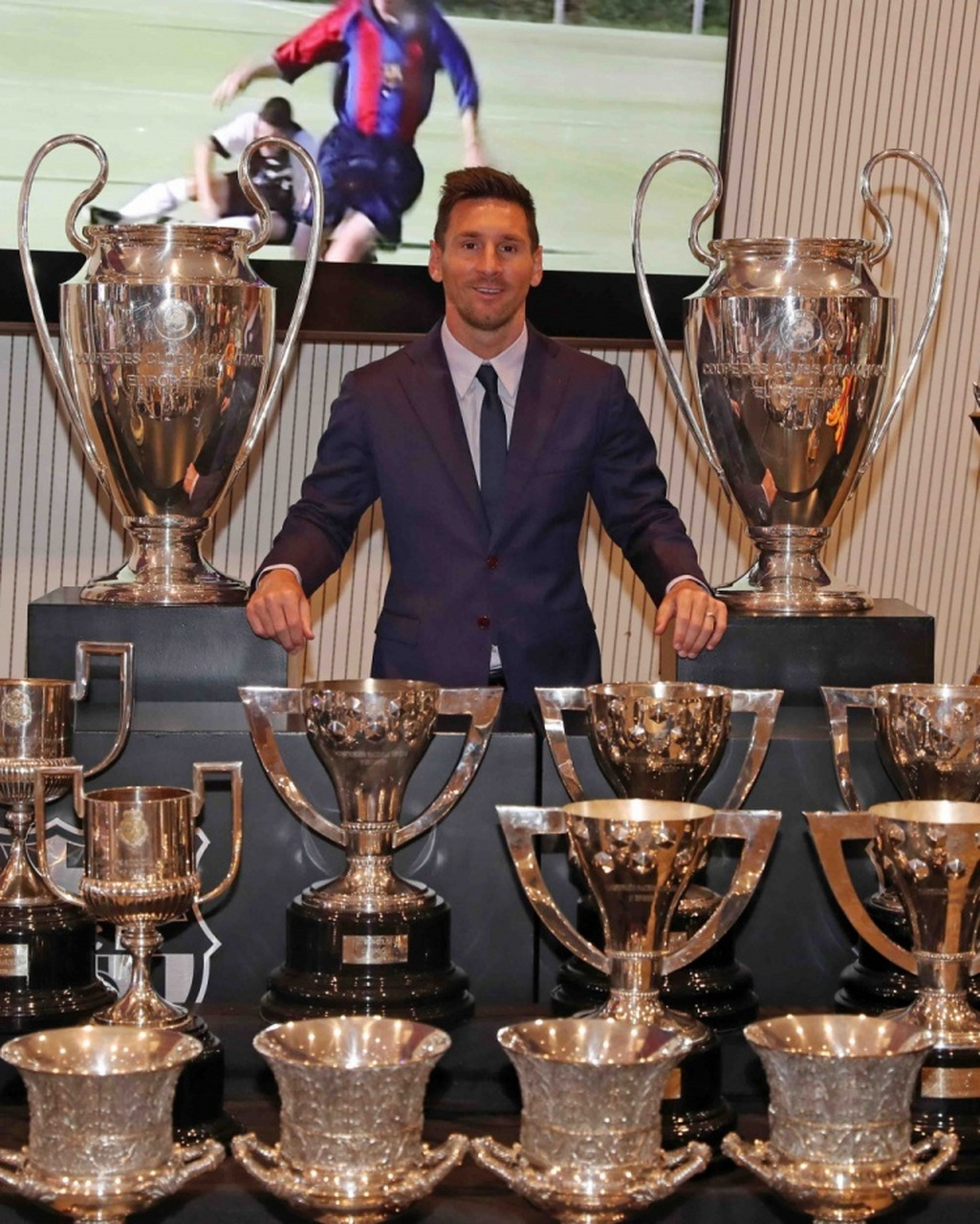 苏亚雷斯:我的好兄弟又夺冠了,下赛季我要加盟迈阿密国际一起踢兄弟