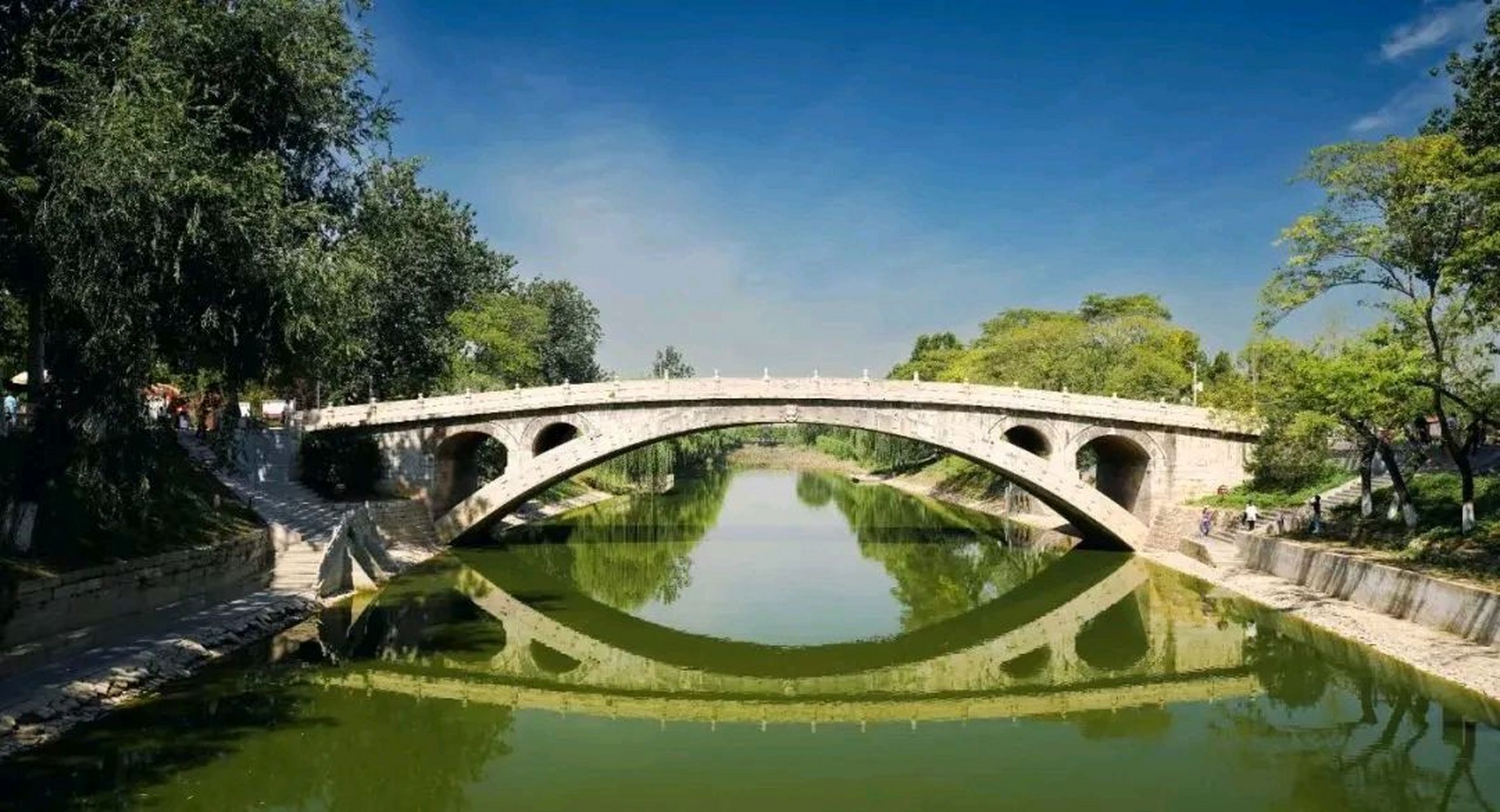 从11月1号开始,石家庄著名的4a级景区赵州桥景区将停止售票,免费对外