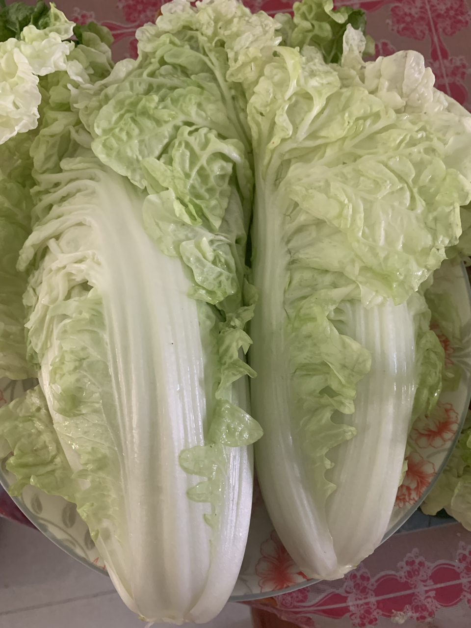 海南的小白菜,味道鲜美,跟北方的大白菜比,就是太贵了.