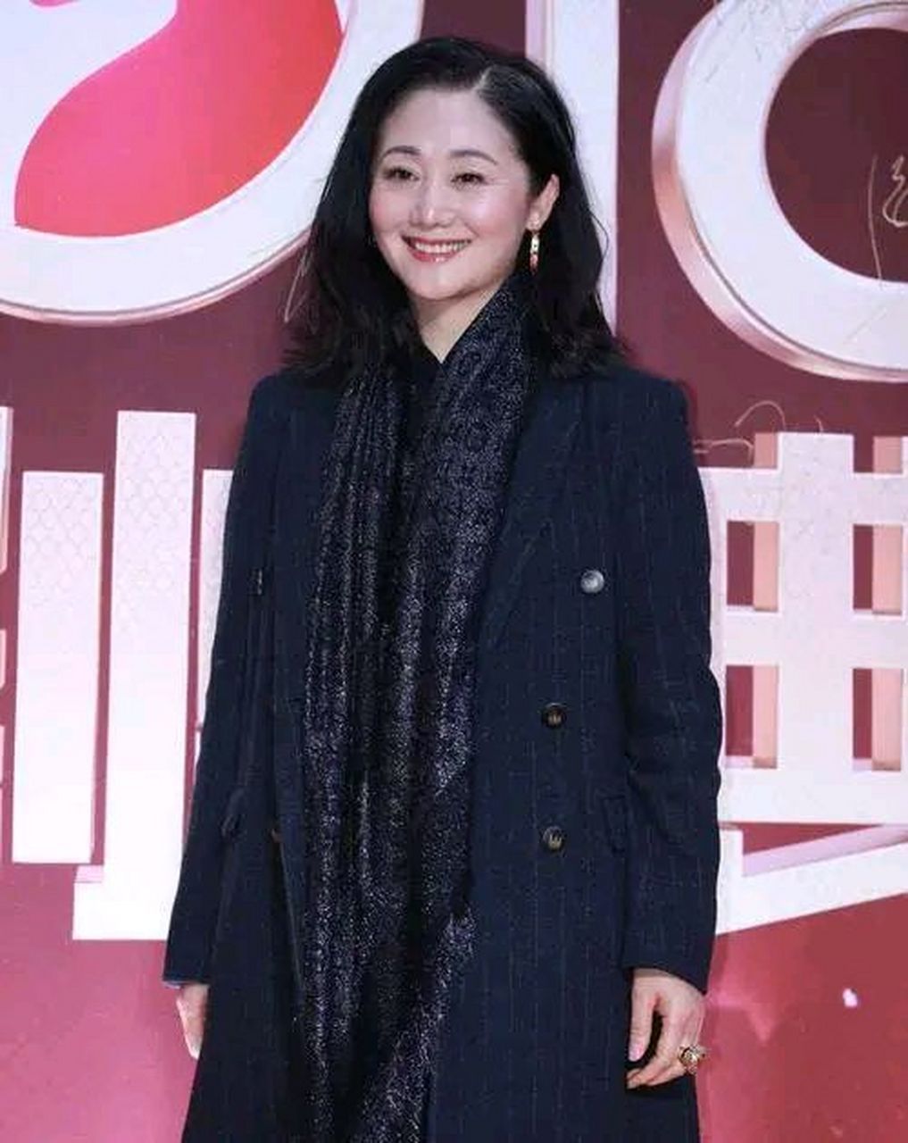 赵丽娟 生于北京,中国内地女演员,国家一级演员.毕业于中央戏剧学院