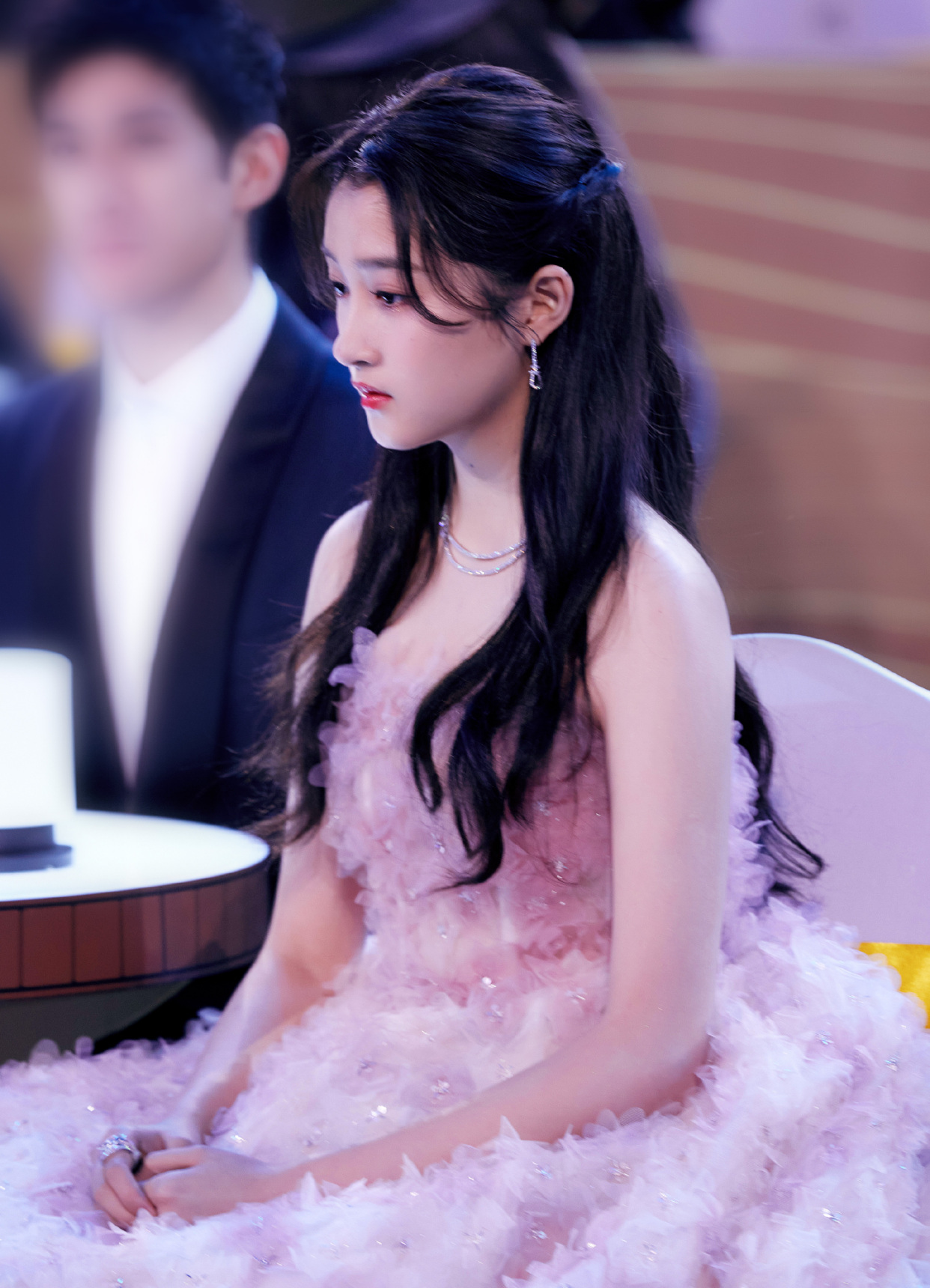 关晓彤:清纯唯美,楚楚动人