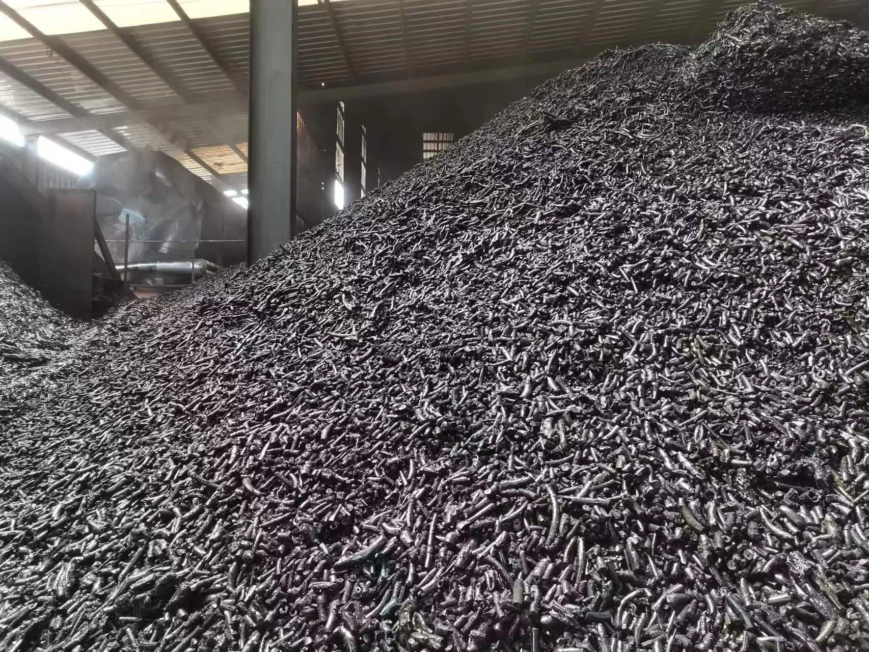 煤沥青在浇注料的生产中的具体作用