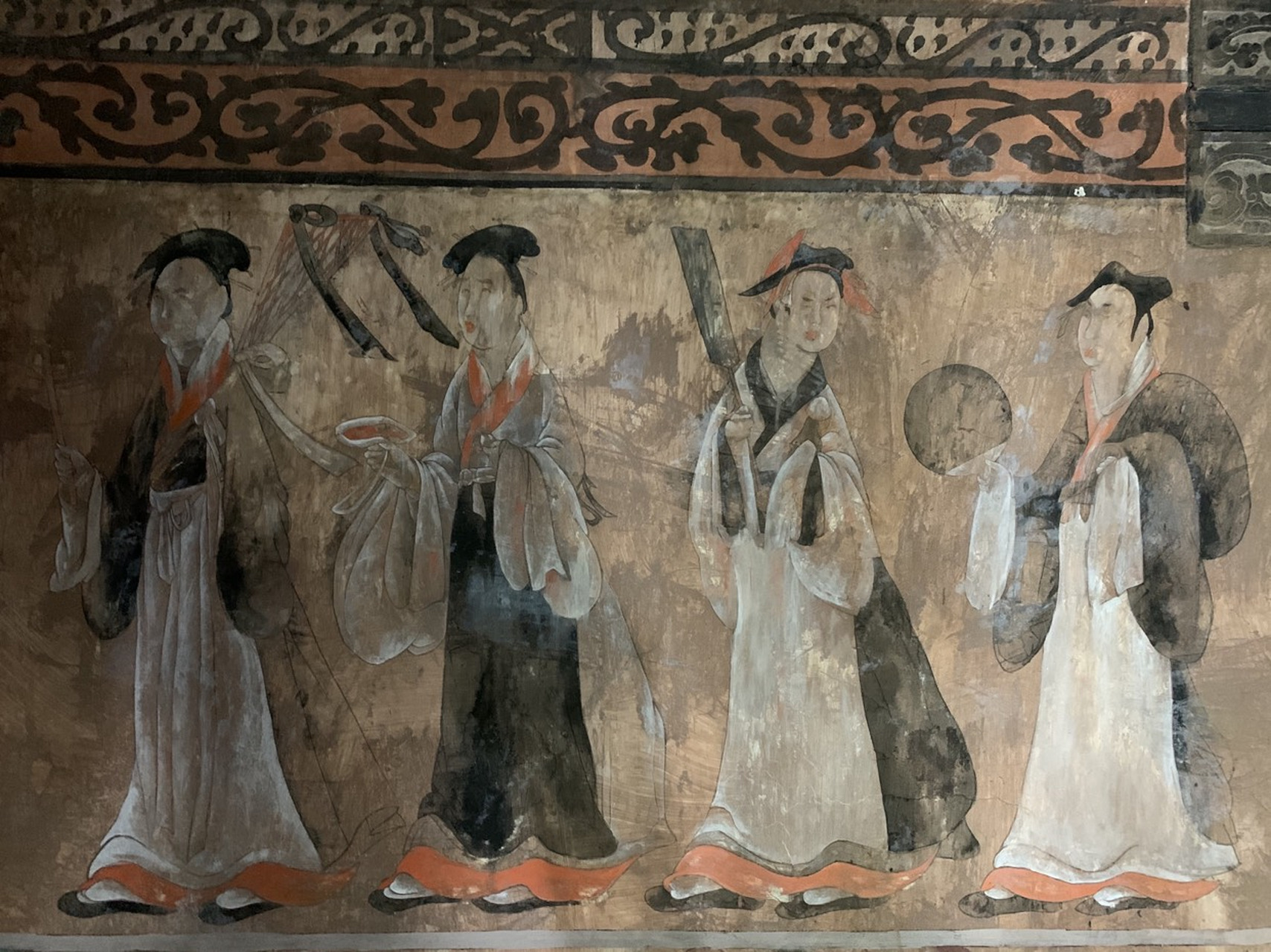 河南郑州新密东汉打虎亭汉墓——壁画墓 距今已有1800多年.