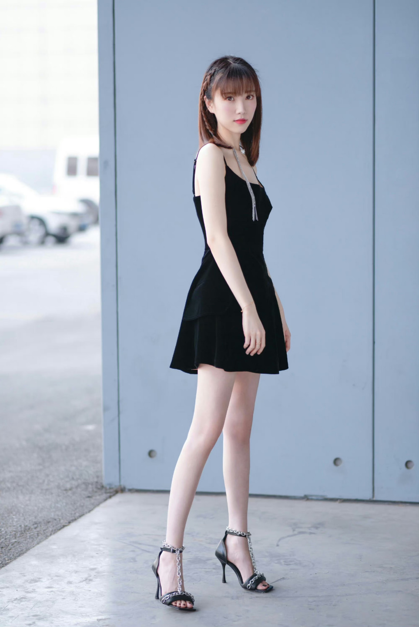 张纯烨  大长腿  美jio丫