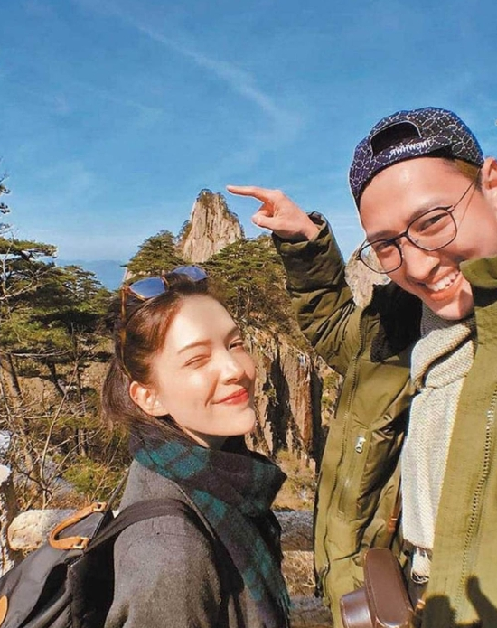4年感情疑生变,许玮甯被问刘又年称"就是朋友"!