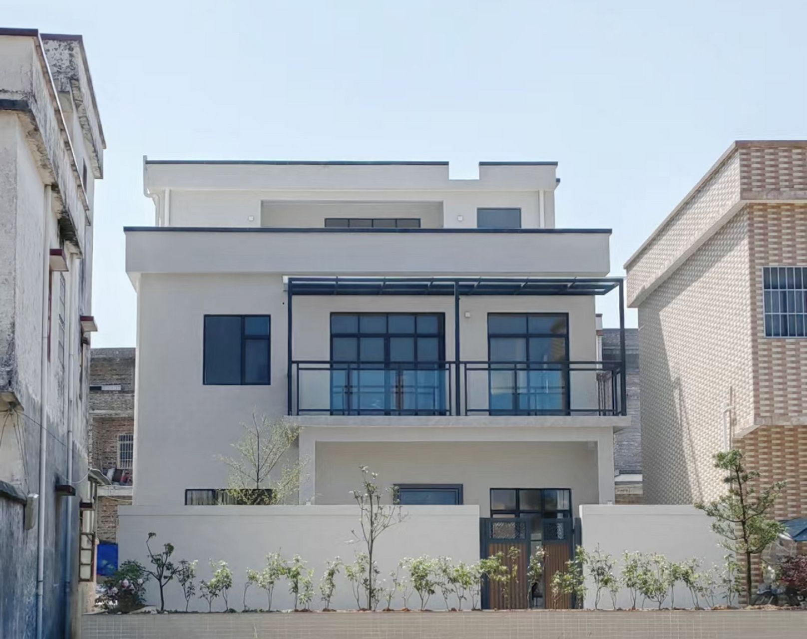 广东一位宝妈分享农村自建房火了,悠闲自在的生活吸引无数网友羡! !