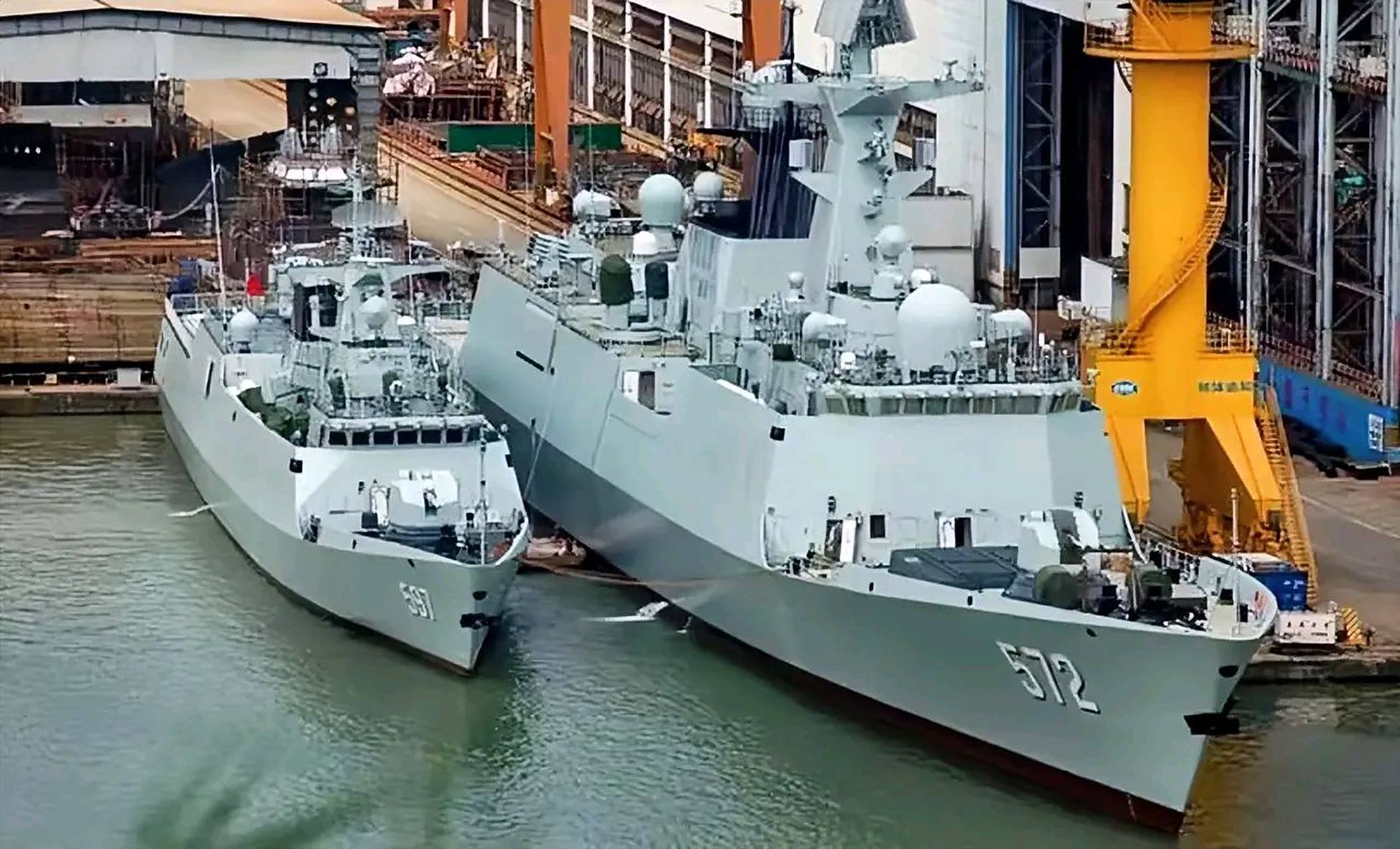 图1:903a级补给舰,2.