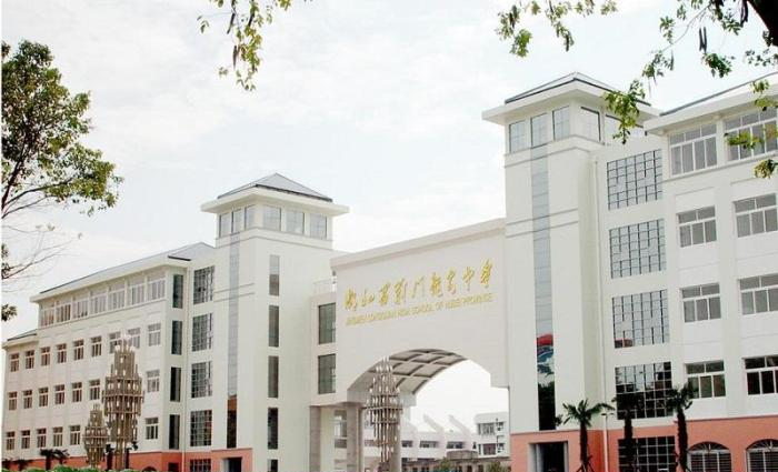 龙泉中学——荆门市的代表性优秀高中之一,实力很强