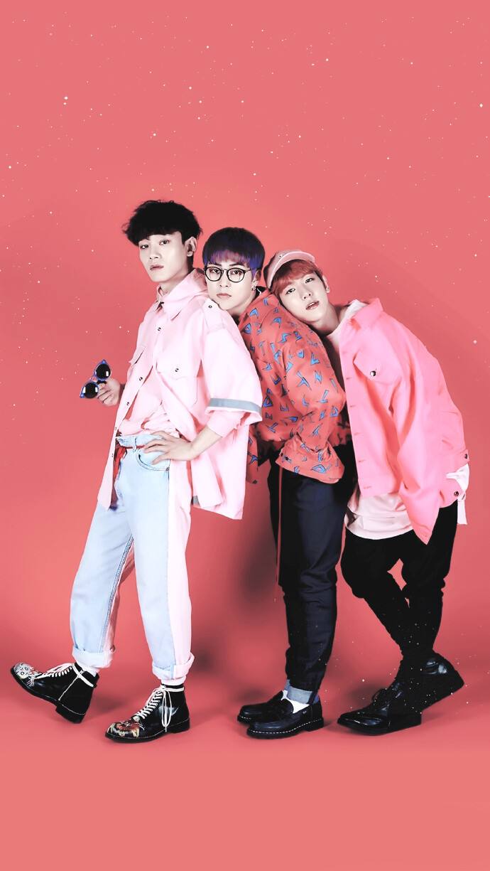 exo八周年快乐鸭!用更好的守护来温暖一路颠沛的最好的你们