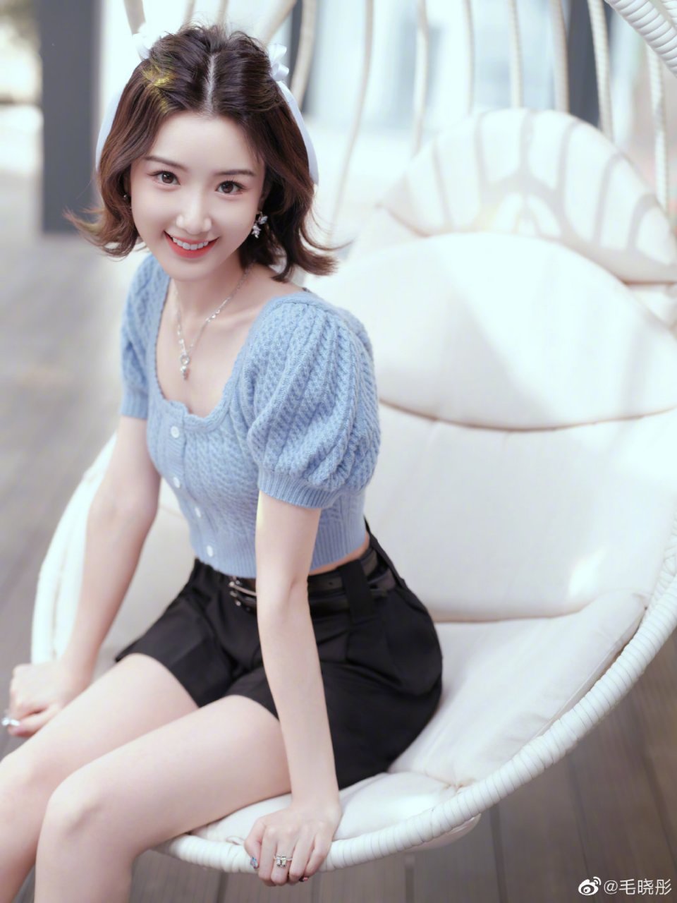 毛晓彤高清壁纸头像(二十一)[比心]