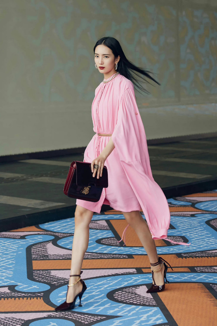 王紫璇  高跟凉鞋美腿