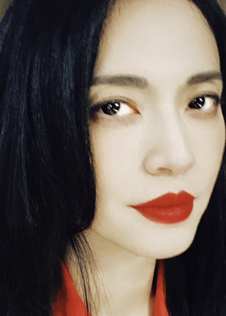 姚晨嘴大怎么了,完全不影响她长得漂亮