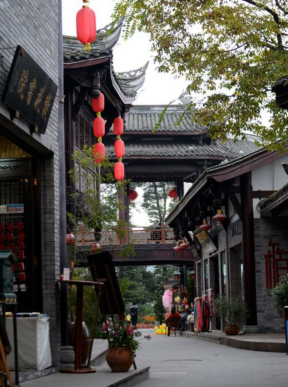平乐古镇,扬名"八文化"