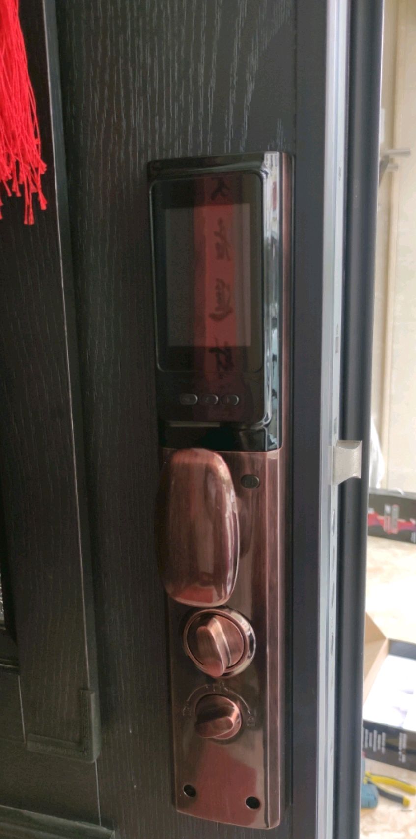 无敌虎8882m,带手机远程开锁指纹锁安装案例