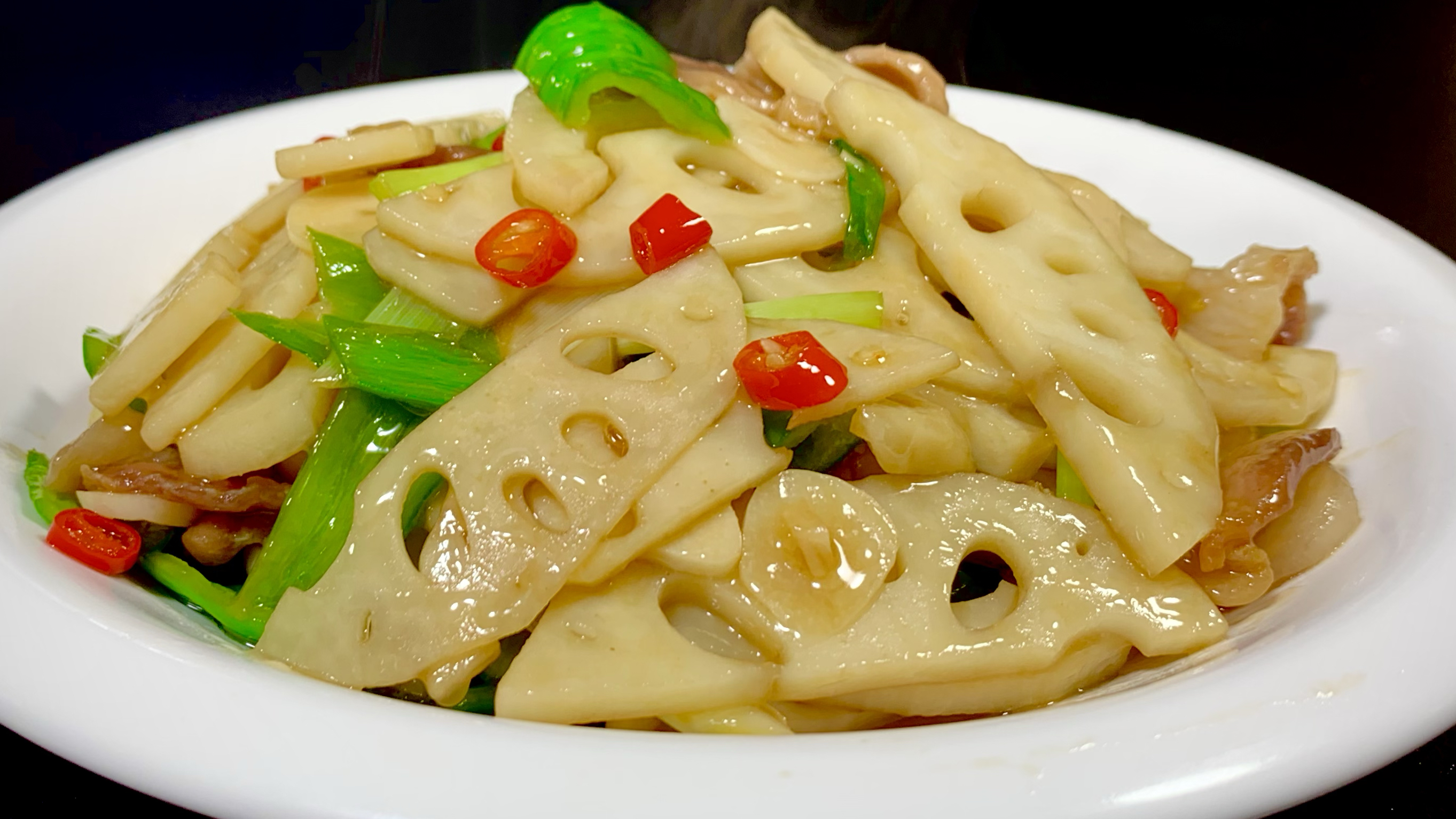 秋天要多吃莲藕,莲藕像我这样做胜过吃肉,清脆爽口又开胃超好吃