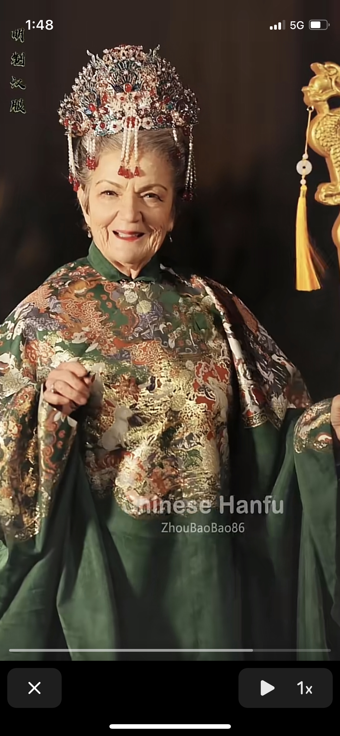 国外老太太汉服太慈祥了