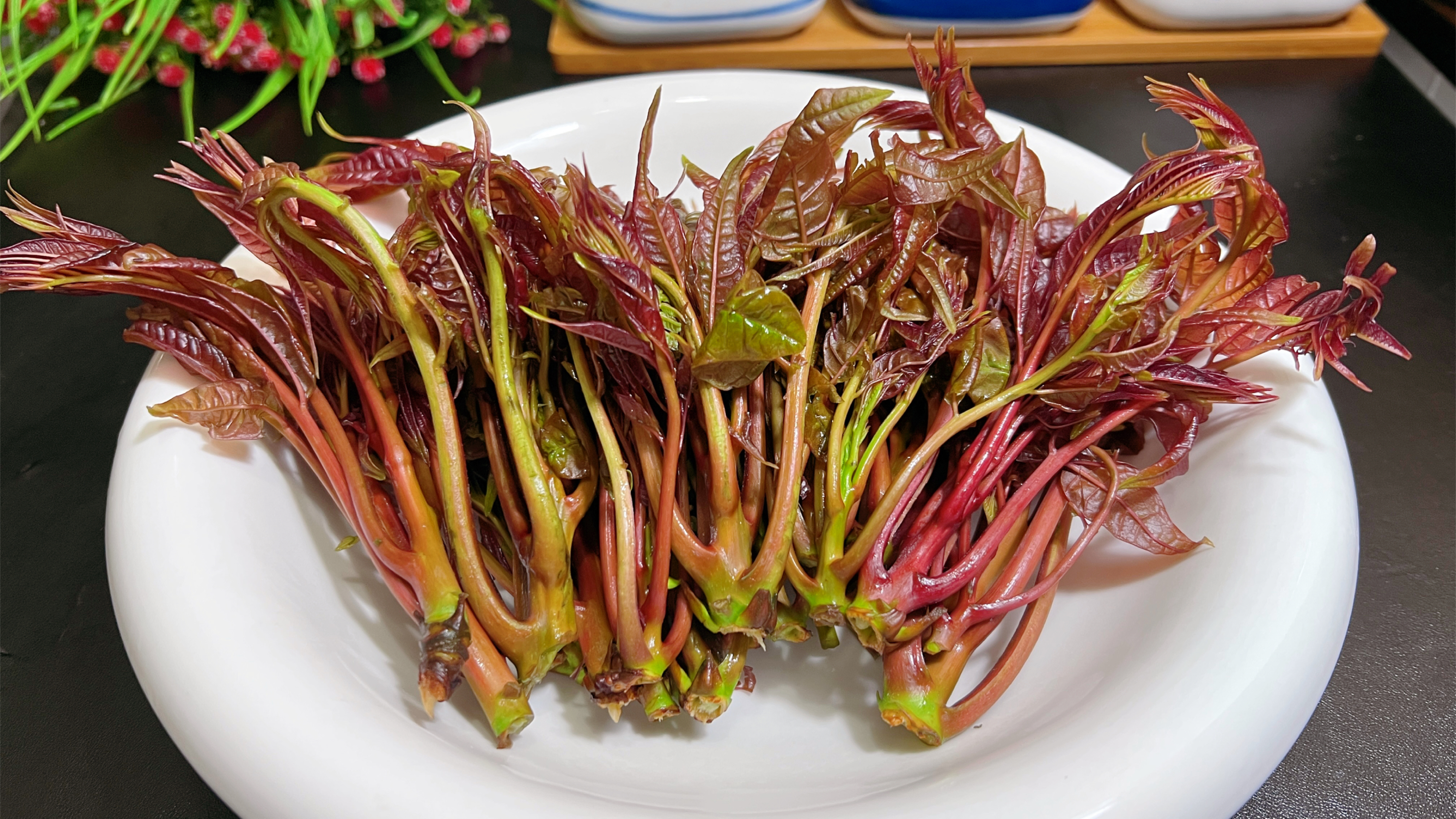 香椿焯水是严重错误,教你正确方法,鲜嫩味浓,营养不流失