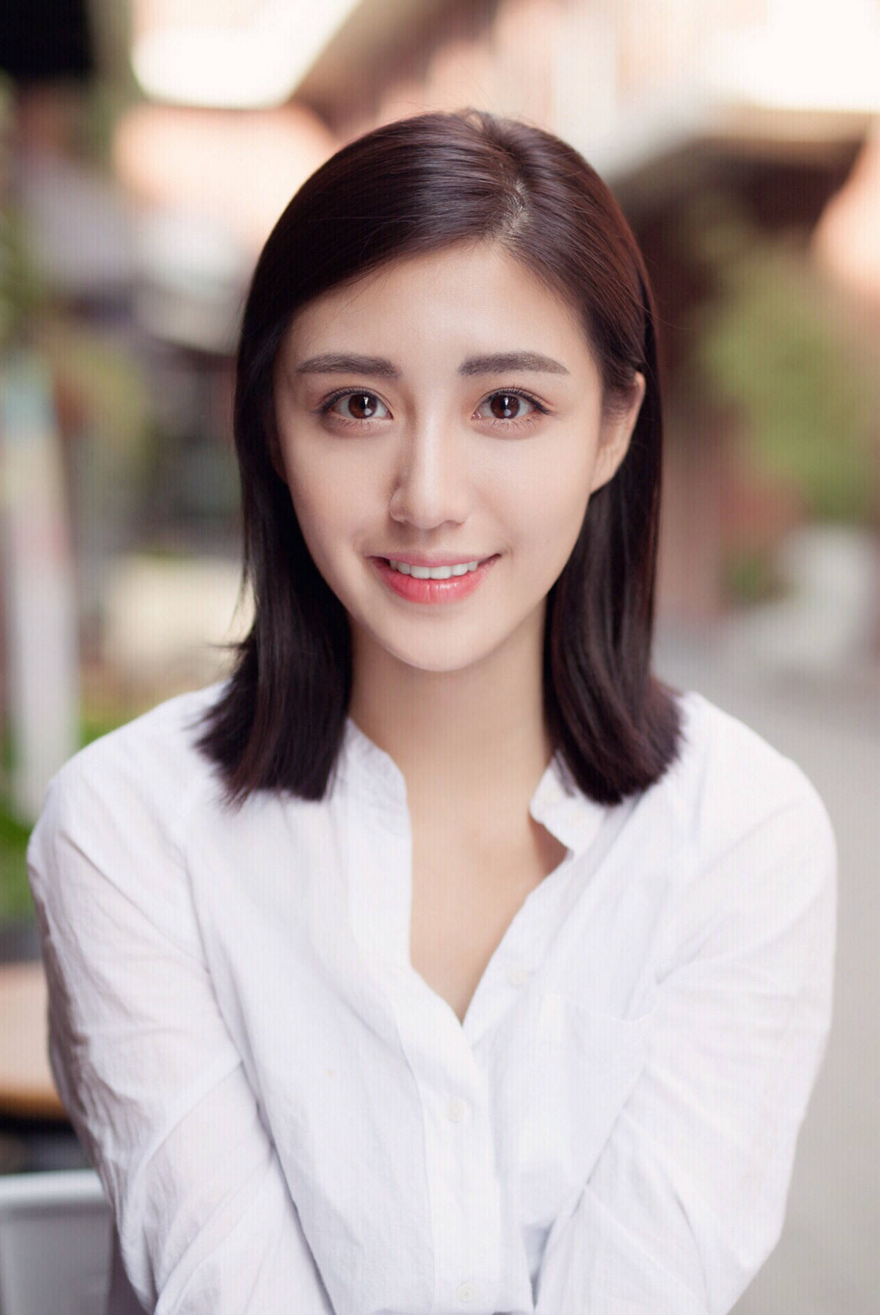 朱庭辰:出尘脱俗,秀丽多姿