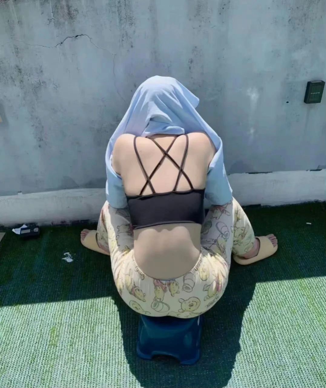 女朋友一吵架就来面壁思过,我该怎么办?