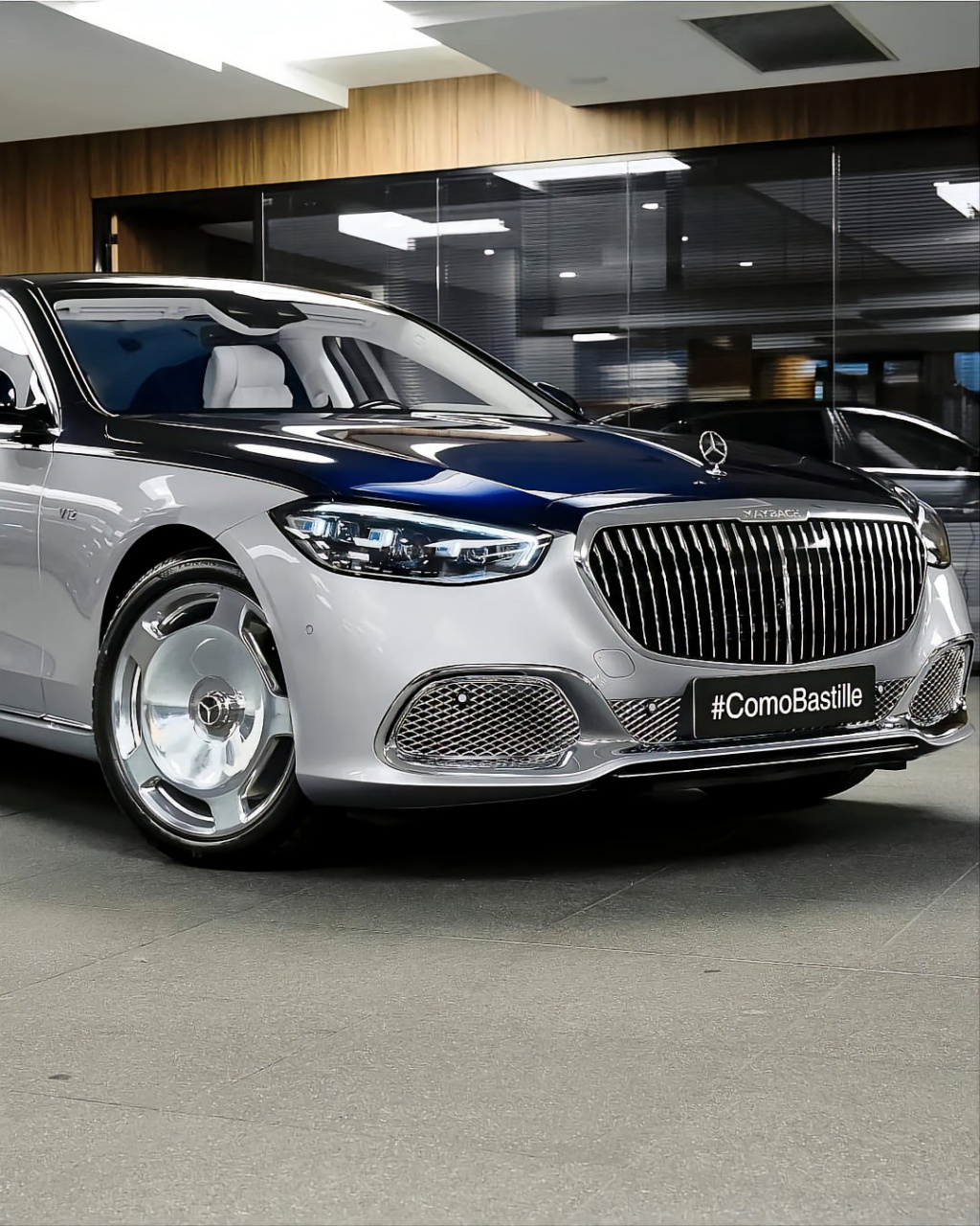 迈巴赫s680高端顶级车型系列 配合大饼电镀的轮毂直接彰显气场 时空银