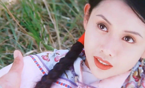 邱淑贞近照曝光身形发福,网民慨叹女神不再:浓浓大婶味