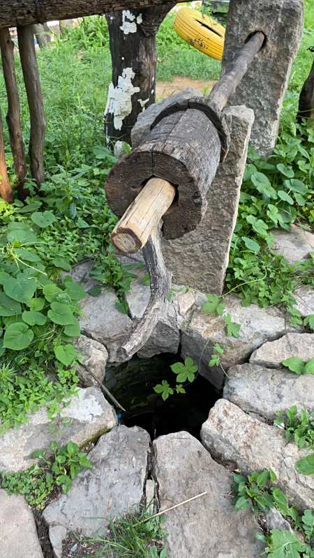 80后90初的记忆老式水井