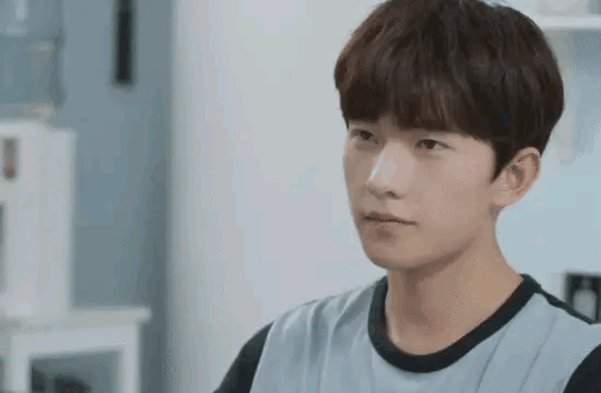 2022年,新评选的"四大油王"分别是杨紫,杨紫,杨洋,张翰