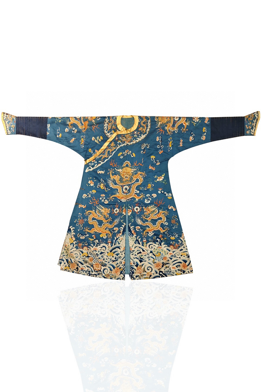 海外回流 盘金绣海水江崖云龙纹吉服袍 规格:长200cm,宽135cm