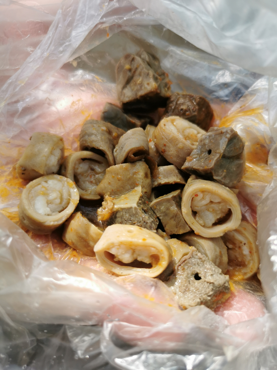 贺州特色小吃,酸香美味牛肠酸,爽翻天了.