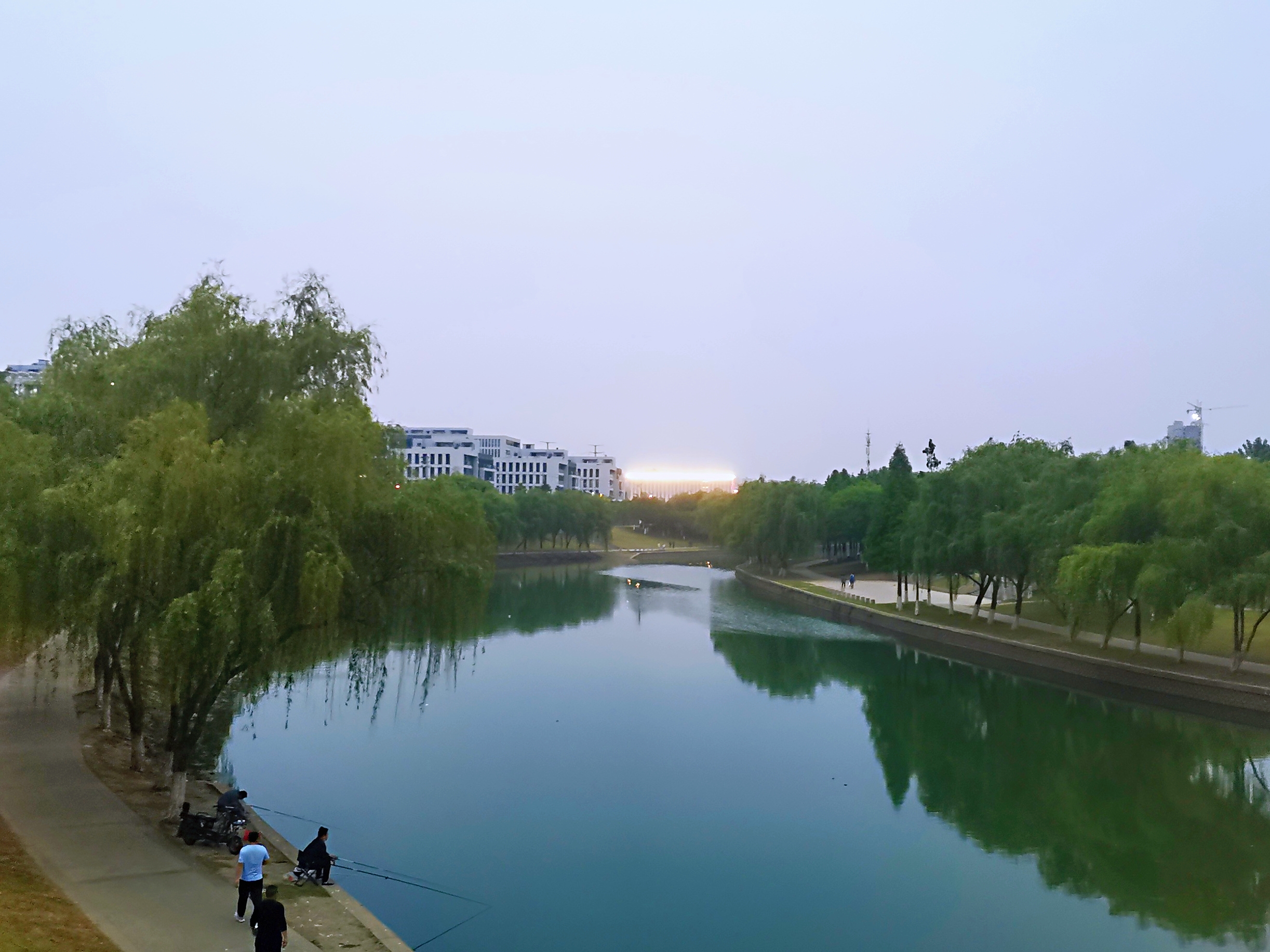 一个被南京网友忽略的小众景点,运粮河风景