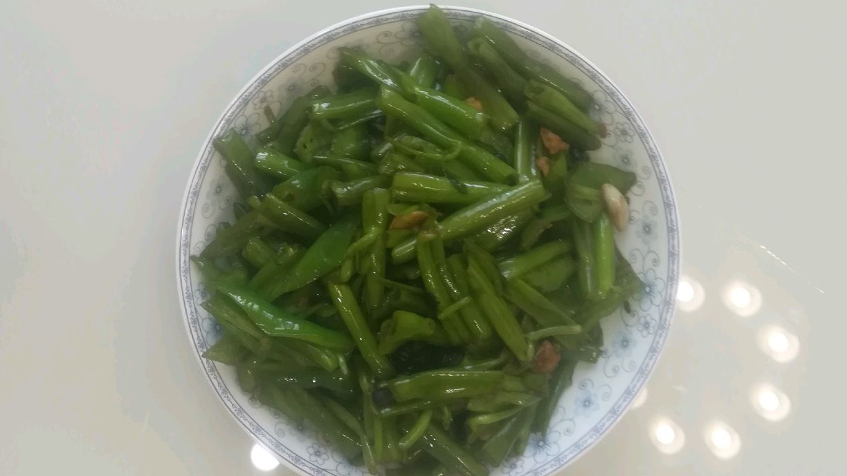 家乡空心菜梗,美味时蔬,鲜咸微辣