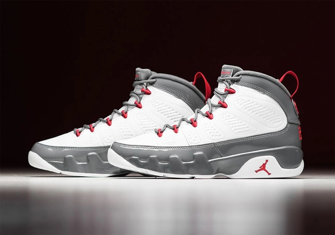 air jordan 9 "fire red"到来