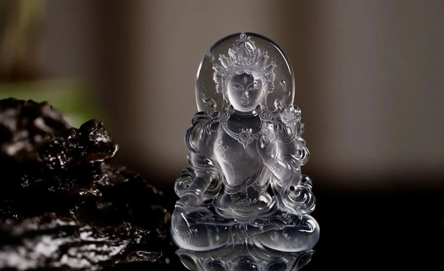 碰瓷翡翠的俄罗斯玻璃种,实际价值比你想象的更便宜!