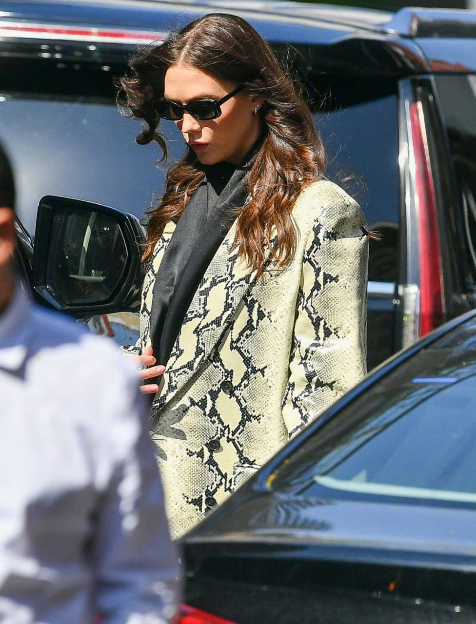 karlie kloss 现身纽约街头街拍