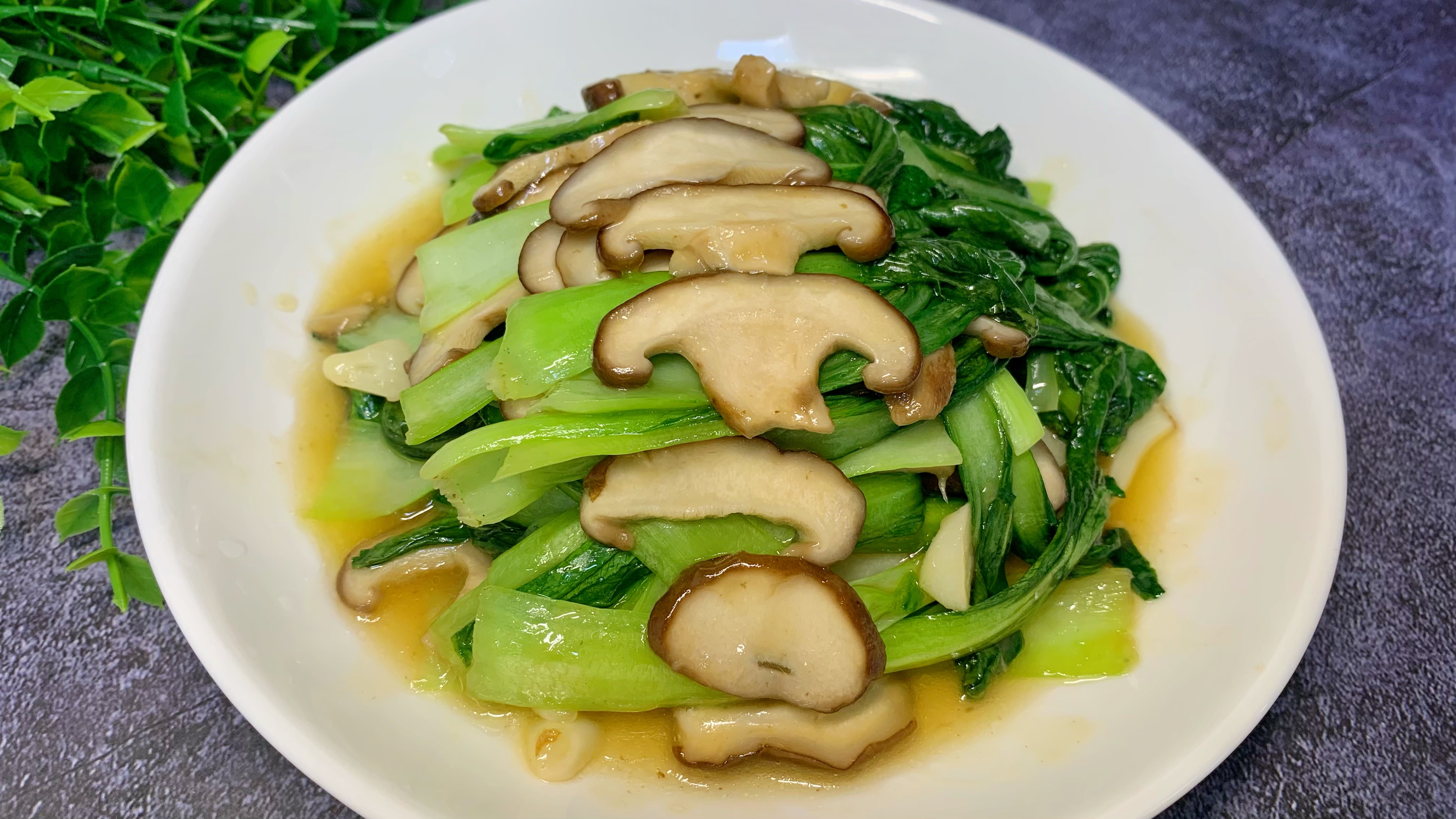 青菜炒香后怎么做才好吃,掌握技巧,清脆爽口又入味,好吃又下饭