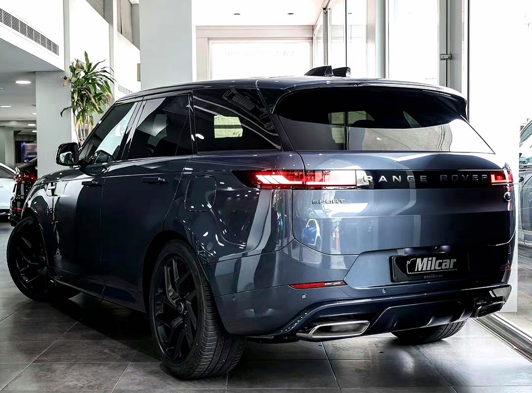 路虎揽胜 sport hse dynamic p440 phev #路虎揽胜