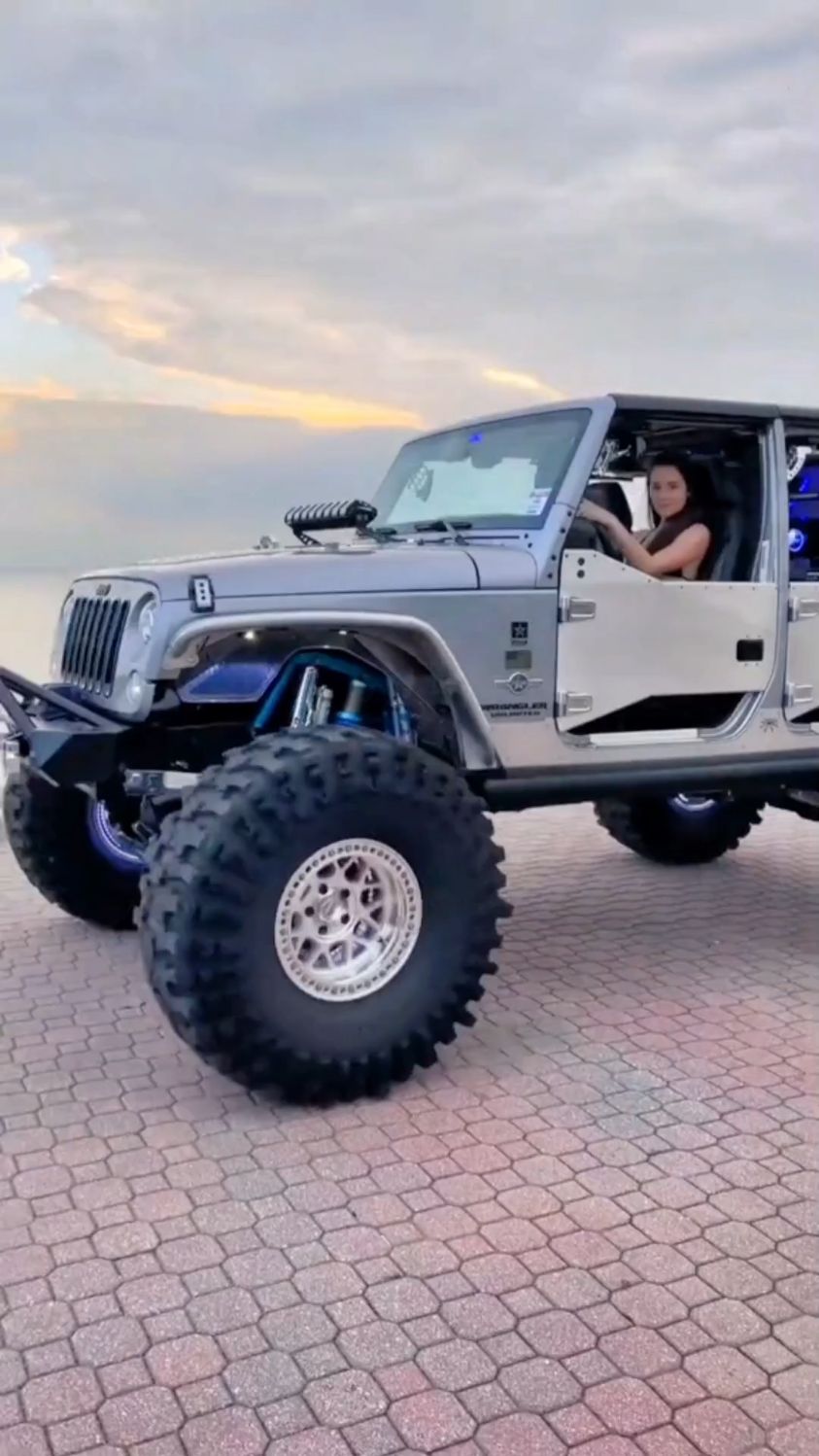 jeep牧马人角斗士皮卡车改装-度小视