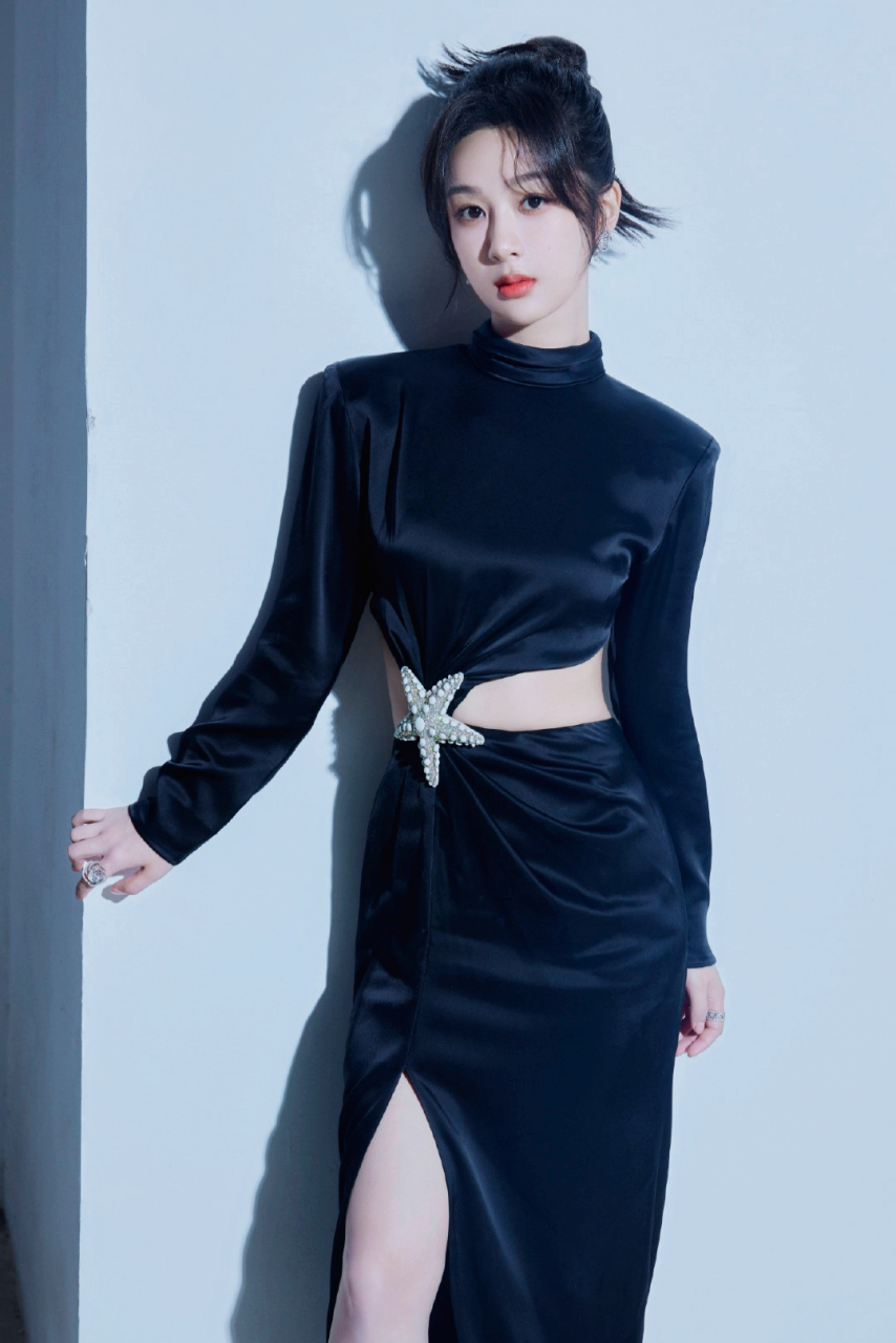 杨紫高清壁纸头像(六十二)[比心]