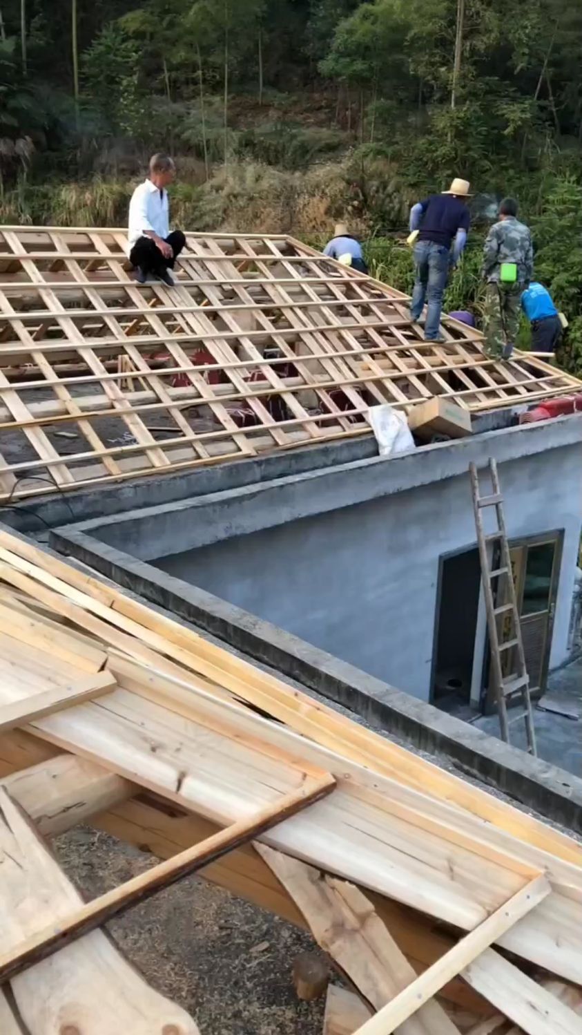 木结构坡屋顶施工过程图片